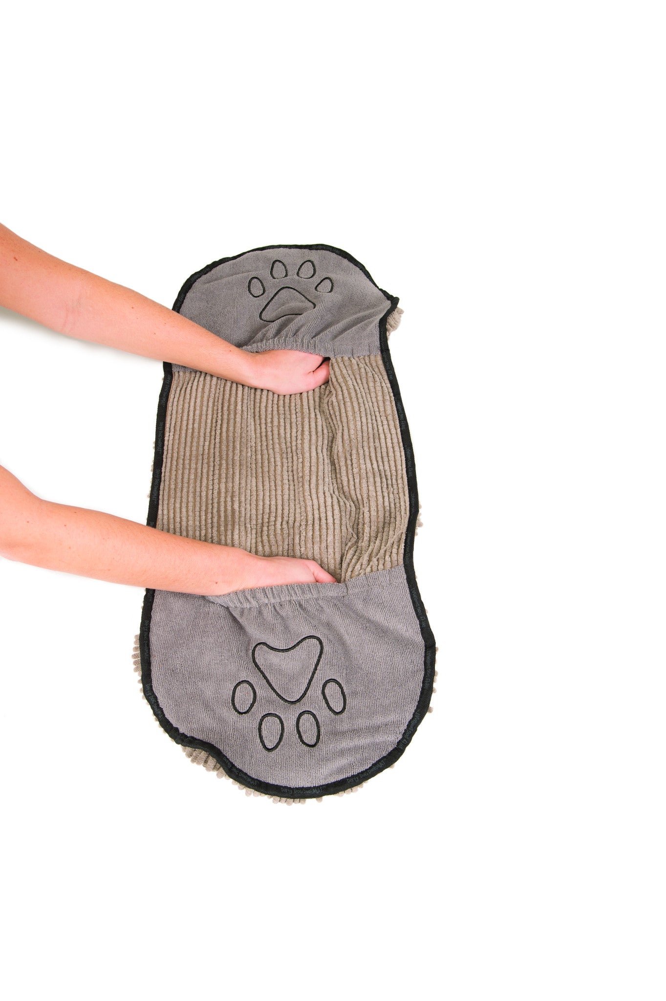 The Dirty Dog Shammy Towel by Dog Gone Smart. Easy to use. Two hand pocket design. Allows you to easy control and move your dog while you dry him.